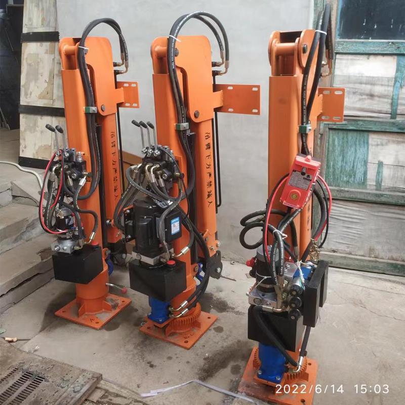 霸州市重汽蓝牌随车吊 3.2吨 国六动力强 液压驱动 农用自卸起重机